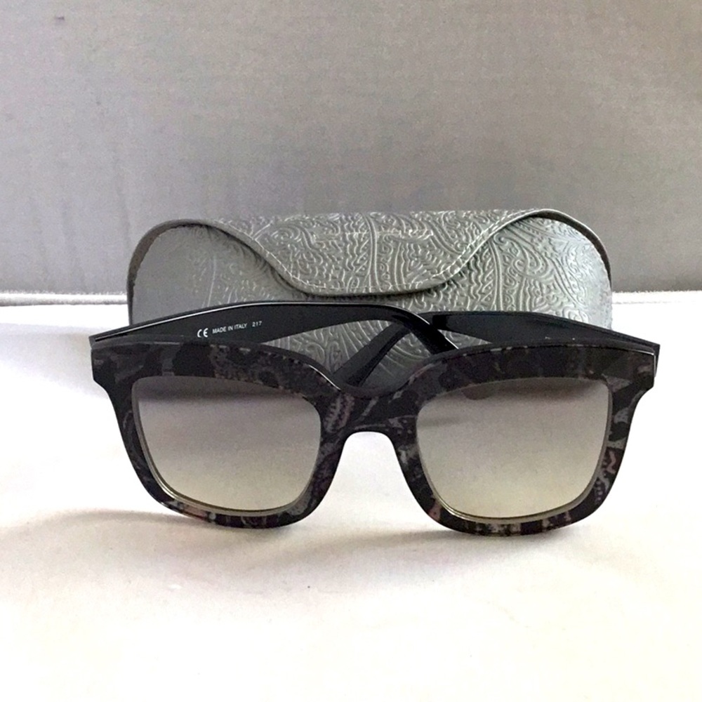 ETRO ITALIAN SUNGLASSES FOR LADIES.